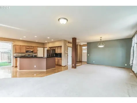 91 Sw 106th Place Portland OR 97225