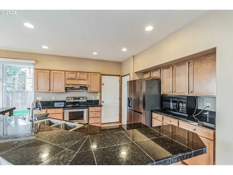 91 Sw 106th Place Portland OR 97225