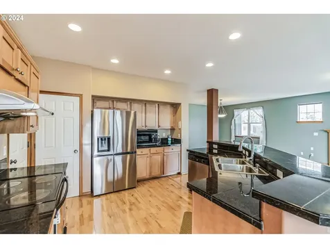 91 Sw 106th Place Portland OR 97225
