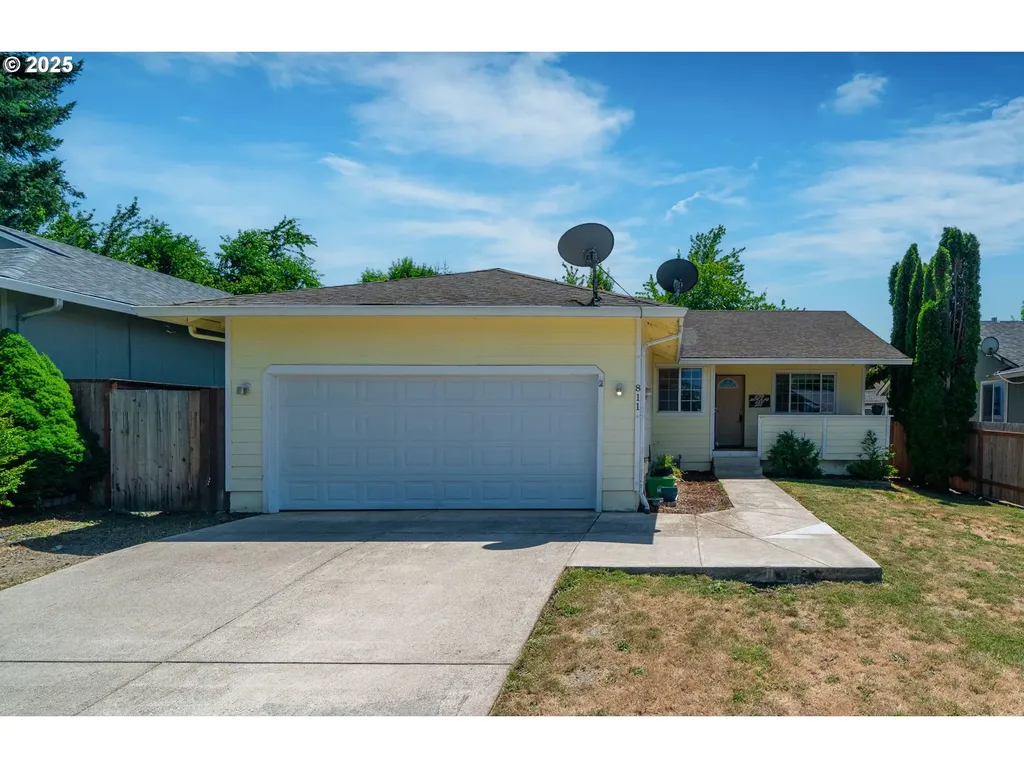 811 Arthur Avenue Cottage Grove OR 97424