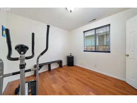 811 Arthur Avenue Cottage Grove OR 97424