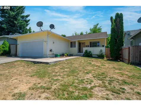811 Arthur Avenue Cottage Grove OR 97424