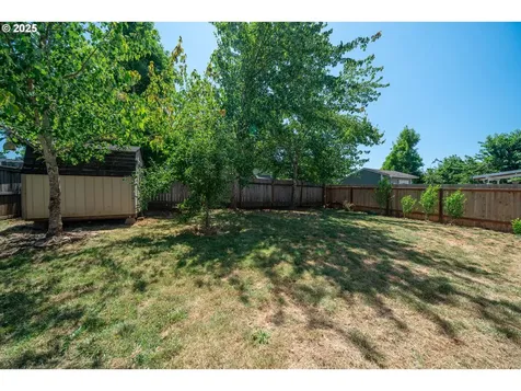 811 Arthur Avenue Cottage Grove OR 97424