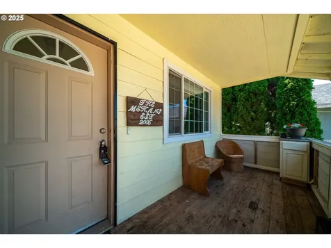 811 Arthur Avenue Cottage Grove OR 97424