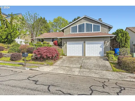 599 Ne 24th Street Gresham OR 97030