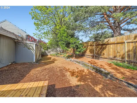 599 Ne 24th Street Gresham OR 97030