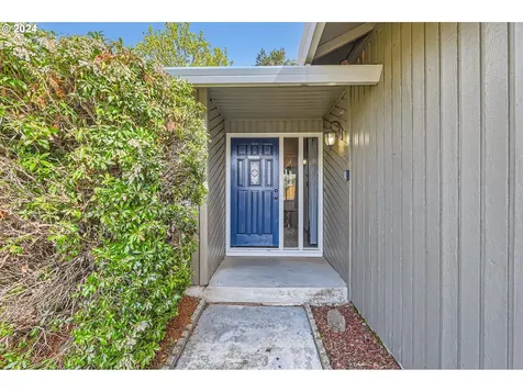 599 Ne 24th Street Gresham OR 97030
