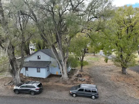 906 Verdant Street The Dalles OR 97058
