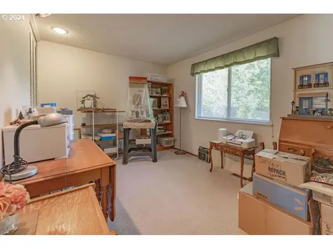 2444 Blackburn Street Eugene OR 97405
