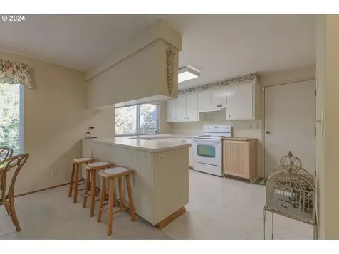 2444 Blackburn Street Eugene OR 97405