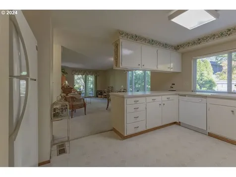 2444 Blackburn Street Eugene OR 97405