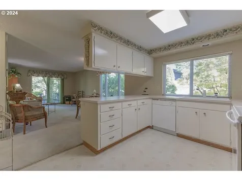 2444 Blackburn Street Eugene OR 97405