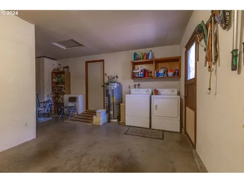 2444 Blackburn Street Eugene OR 97405