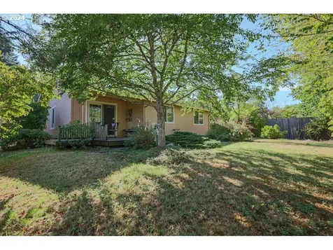 2444 Blackburn Street Eugene OR 97405