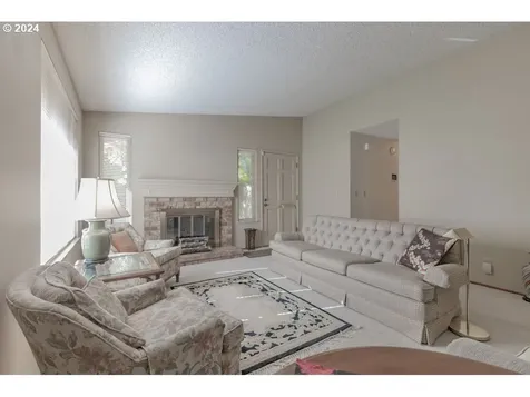 2444 Blackburn Street Eugene OR 97405