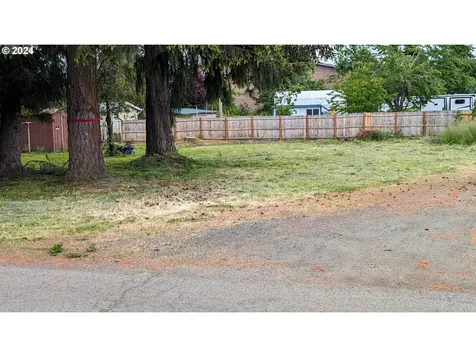 644 Mary Neal Lane Creswell OR 97426