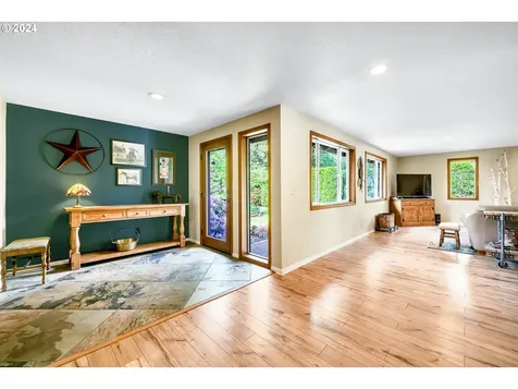 91281 Donna Road Springfield OR 97478