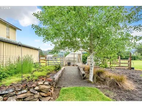 91281 Donna Road Springfield OR 97478