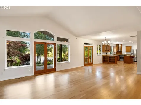 7105 Nw 23rd Court Vancouver WA 98665