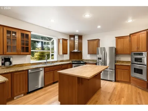 7105 Nw 23rd Court Vancouver WA 98665