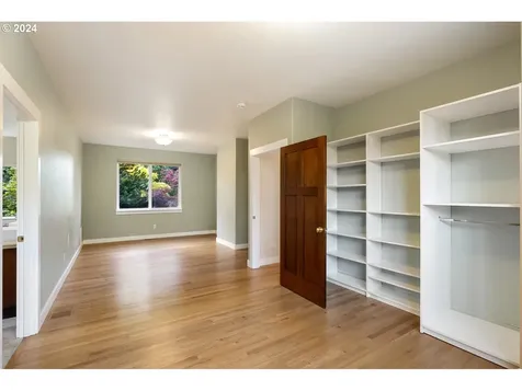 7105 Nw 23rd Court Vancouver WA 98665