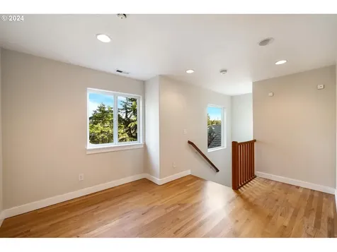 7105 Nw 23rd Court Vancouver WA 98665