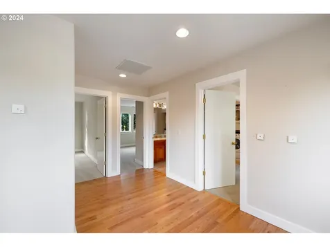 7105 Nw 23rd Court Vancouver WA 98665