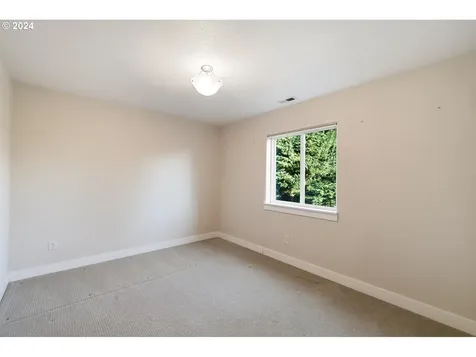7105 Nw 23rd Court Vancouver WA 98665