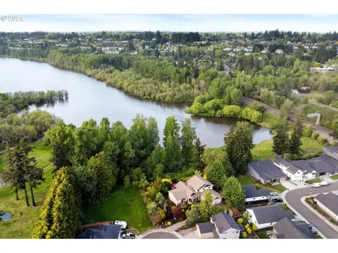7105 Nw 23rd Court Vancouver WA 98665