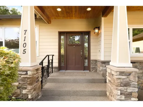 7105 Nw 23rd Court Vancouver WA 98665