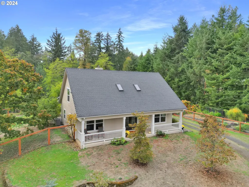 40089 Little Fall Creek Road Fall Creek OR 97438