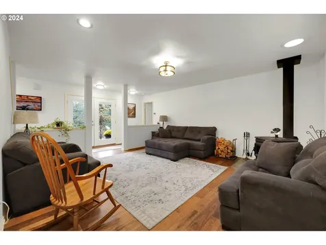 40089 Little Fall Creek Road Fall Creek OR 97438