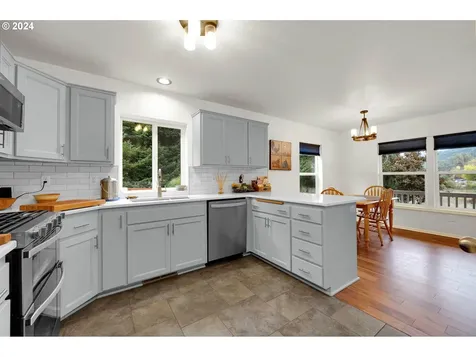 40089 Little Fall Creek Road Fall Creek OR 97438