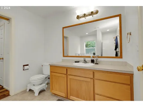 40089 Little Fall Creek Road Fall Creek OR 97438