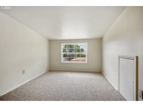 2677 York Street West Linn OR 97068