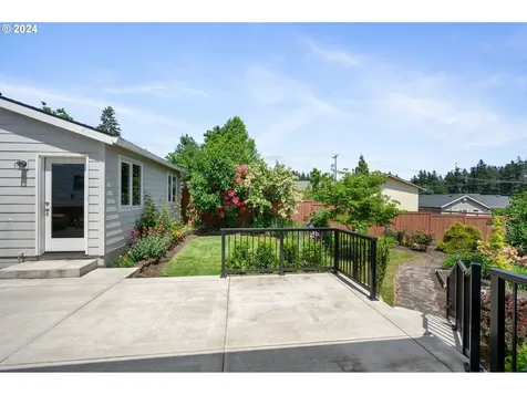 2677 York Street West Linn OR 97068