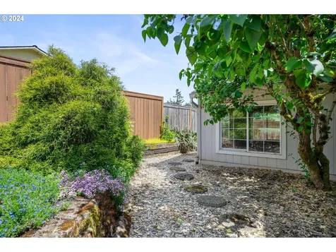 2677 York Street West Linn OR 97068
