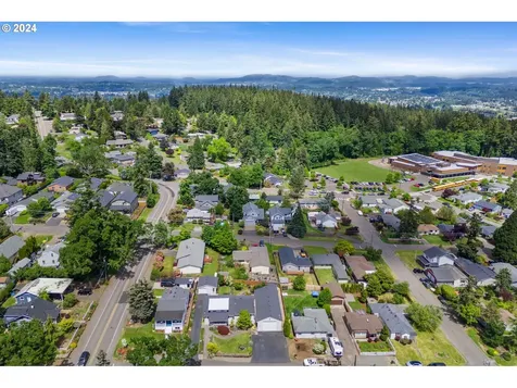 2677 York Street West Linn OR 97068