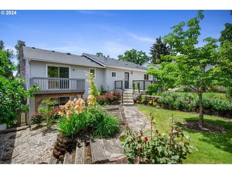 2677 York Street West Linn OR 97068