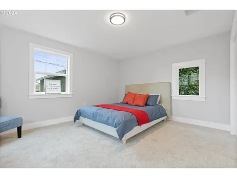 5605 N Atlantic Avenue Portland OR 97217