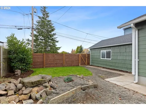 5605 N Atlantic Avenue Portland OR 97217
