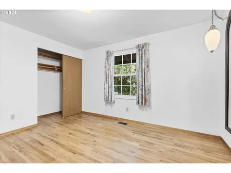 19215 Longfellow Avenue Lake Oswego OR 97035