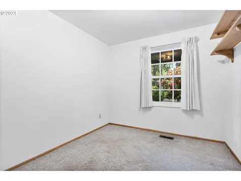 19215 Longfellow Avenue Lake Oswego OR 97035