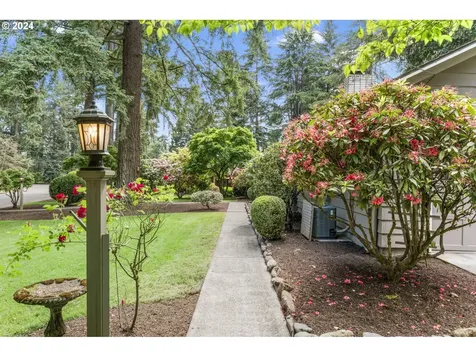 19215 Longfellow Avenue Lake Oswego OR 97035