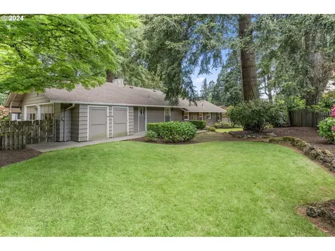 19215 Longfellow Avenue Lake Oswego OR 97035
