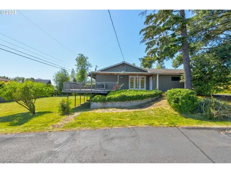 1715 Se 84th Court Vancouver WA 98664