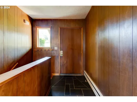 1715 Se 84th Court Vancouver WA 98664