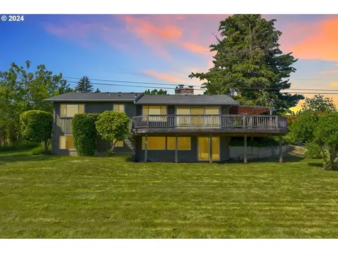 1715 Se 84th Court Vancouver WA 98664