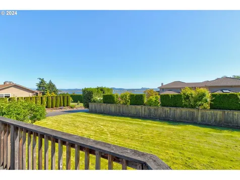 1715 Se 84th Court Vancouver WA 98664