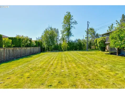 1715 Se 84th Court Vancouver WA 98664